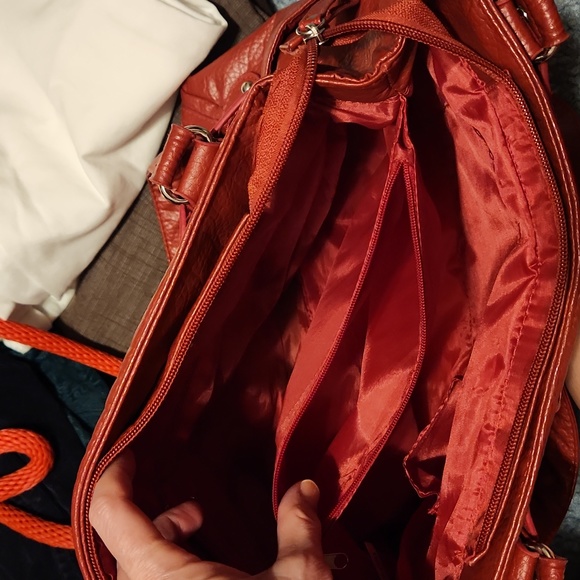 Beautiful red purse - Picture 11 of 11